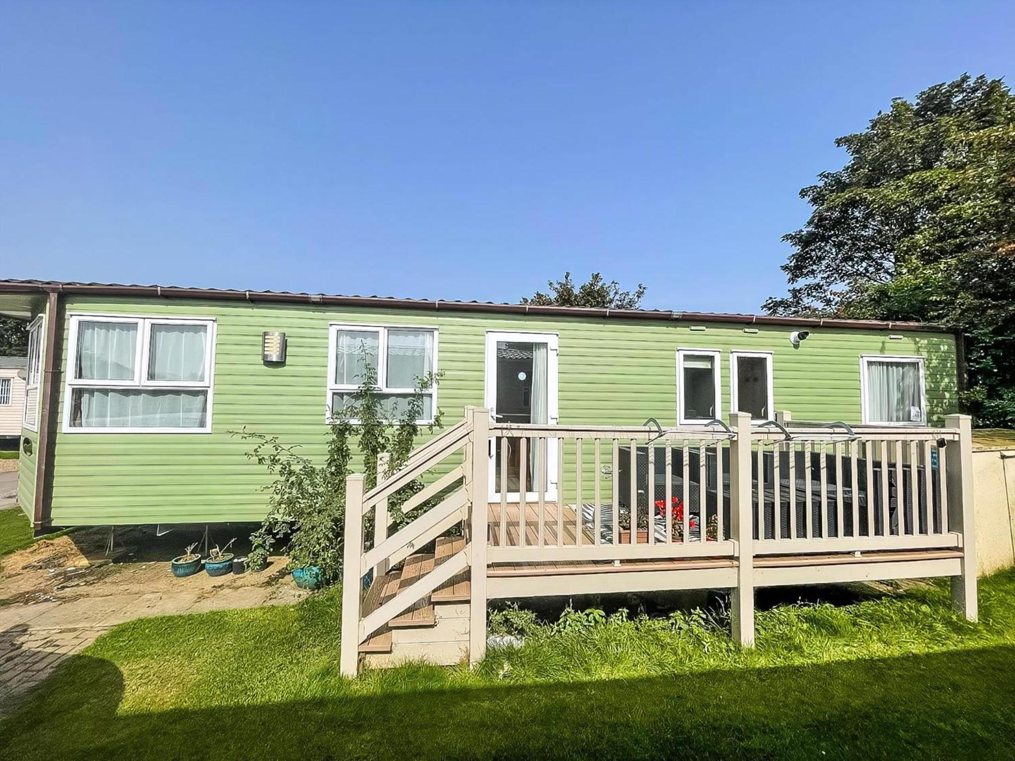 Lovely Caravan For Hire With Decking At Skipsea Sands In Yorkshire Ref 41015Wf Barmston Buitenkant foto